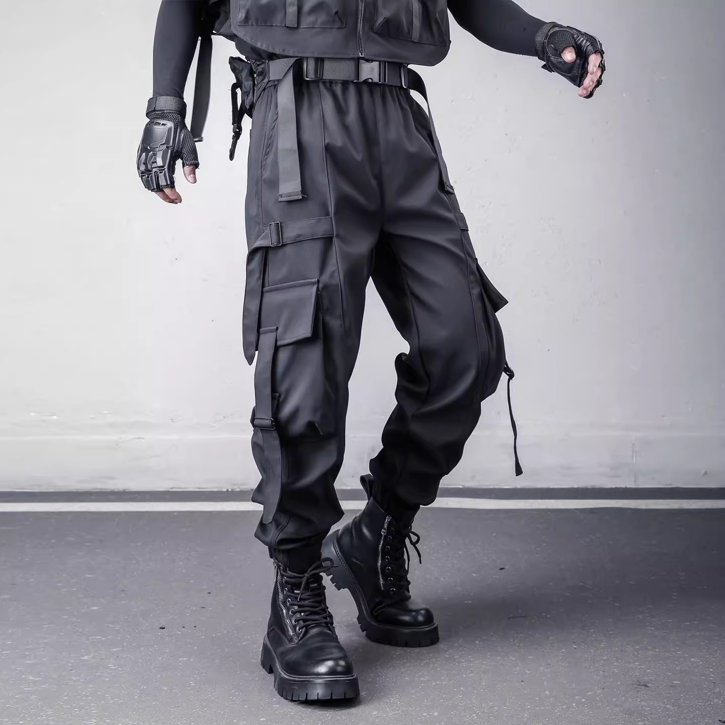 𝙏𝙀𝘾𝙃𝙒𝙀𝘼𝙍 暗黑機能多口袋戰術衝鋒褲