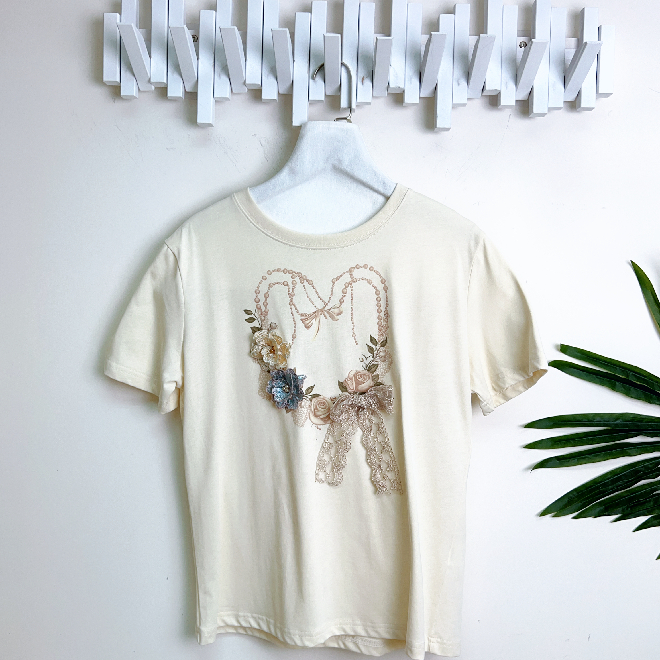 心形印花立體花蝴蝶結棉質上衣（胸38-40 腰38-40 長23吋）26073 #2404clo