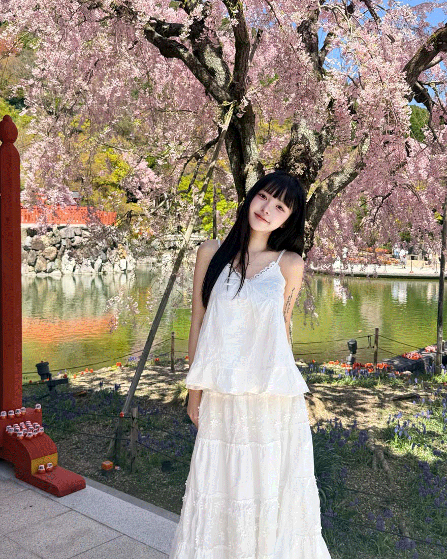 LINA LINA浪漫白月光蕾絲上衣緹花長裙兩件組-純潔白