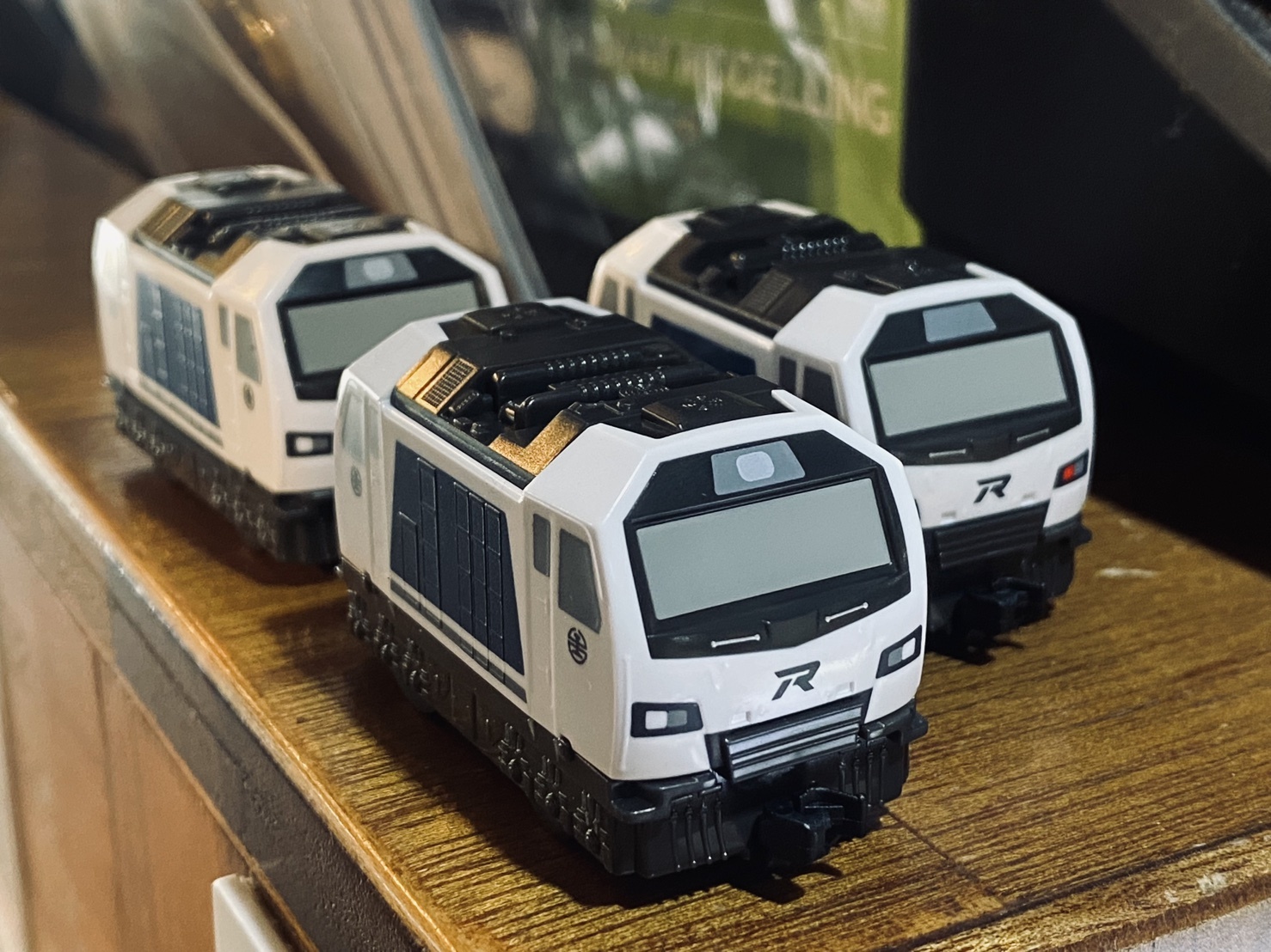 鐵支路 QV102 R200 迴力車
