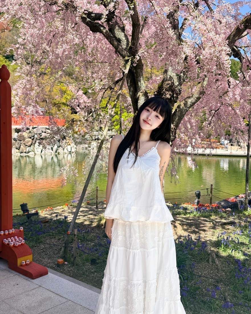 LINA LINA浪漫白月光蕾絲上衣緹花長裙兩件組-純潔白