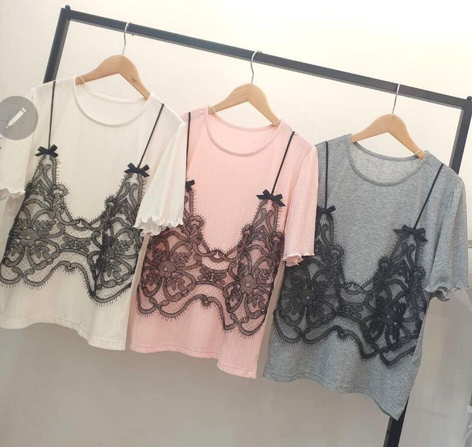 V17 胸42-62 長23 $379 (一口價)