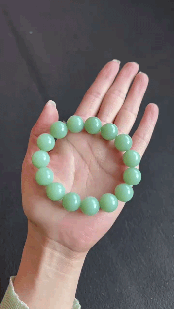 41073 和田玉碧玉粉青圓珠手串 (13.8mm直徑)