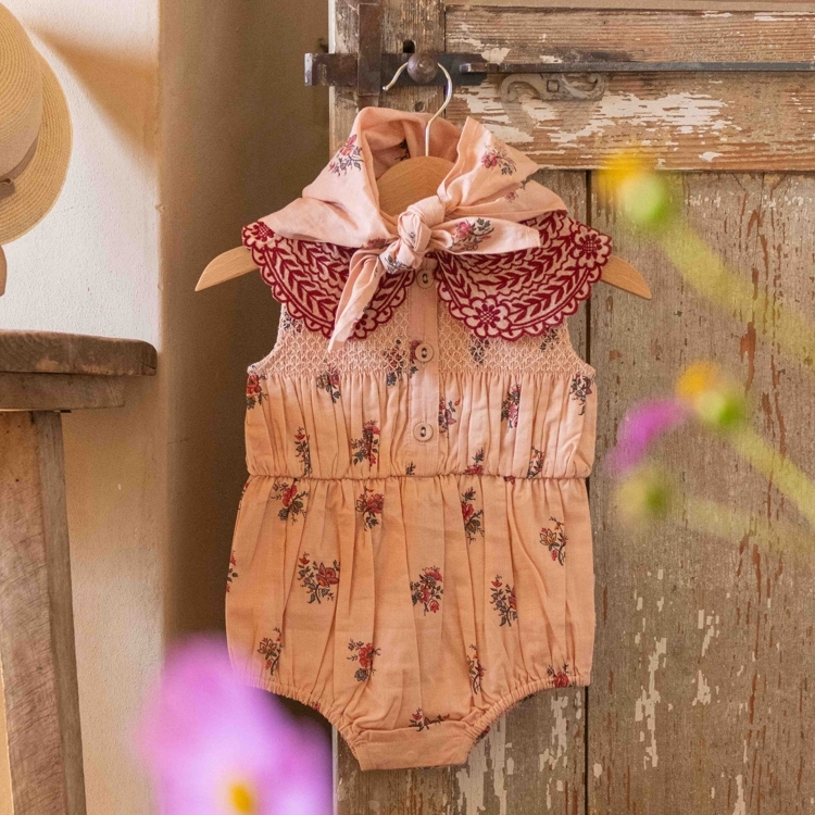 BONJOUR DIARY 雕花領無袖包屁衣附領巾(粉紅花園) ROMPER WITH SCARF - Pink garden flowers print