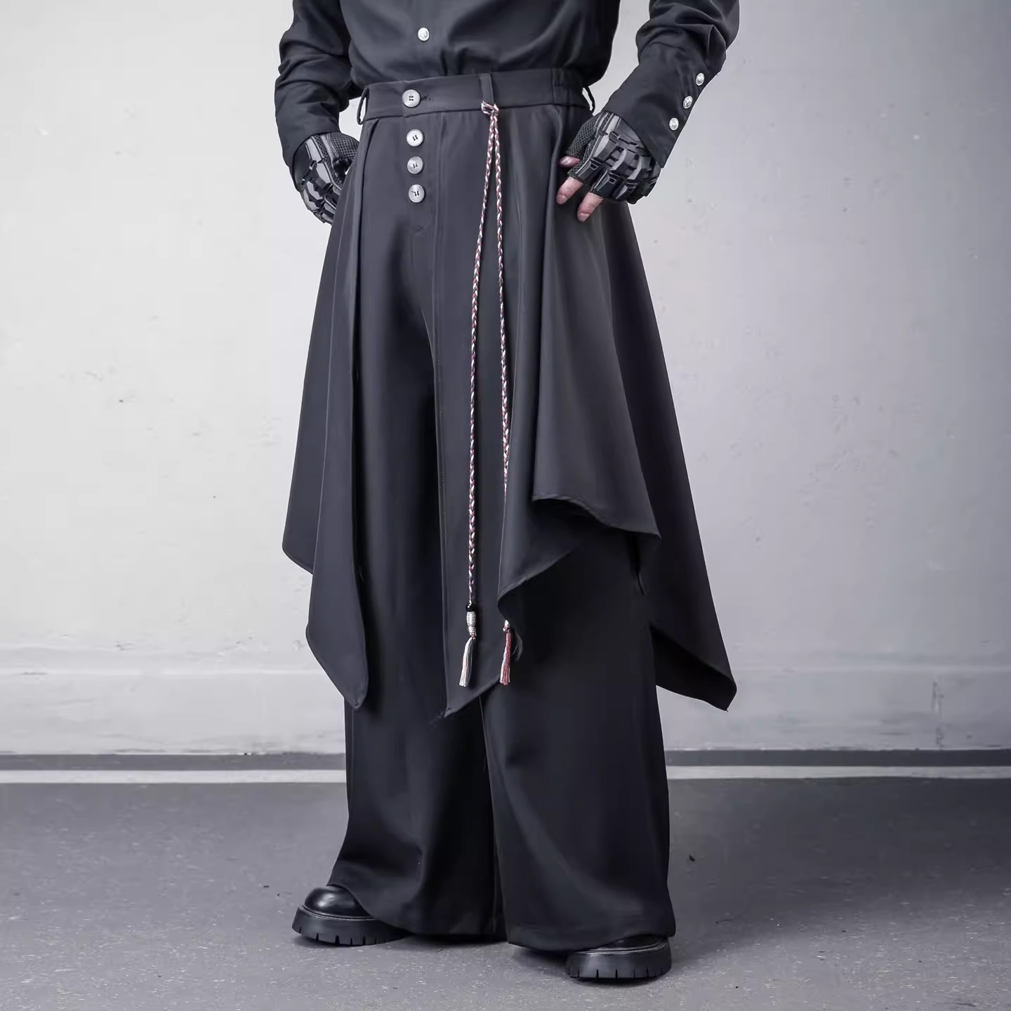 𝙏𝙀𝘾𝙃𝙒𝙀𝘼𝙍 立裁解構垂墜假兩件裙褲