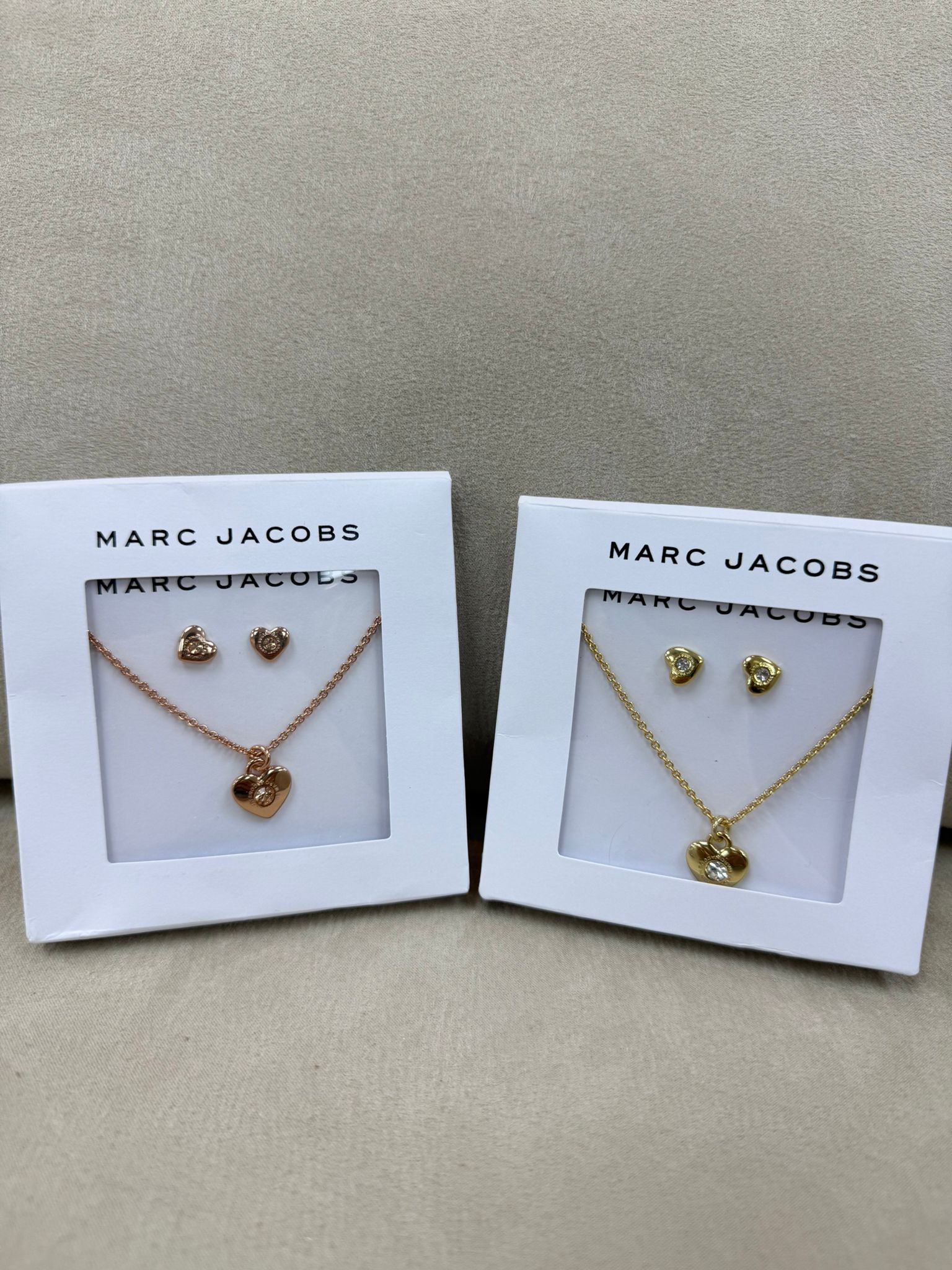 LYS01590 MARC JACOBS 心心水鑽頸鏈耳環 SET