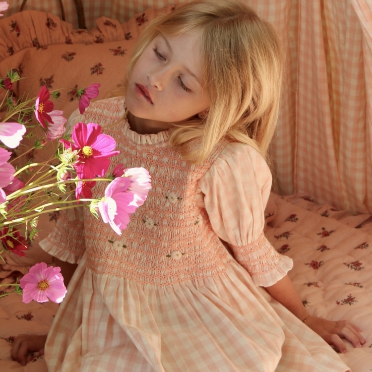 BONJOUR DIARY 小白花壓褶領後排釦上衣(粉格紋) HANDSMOCKS BLOUSE - Pink vichy