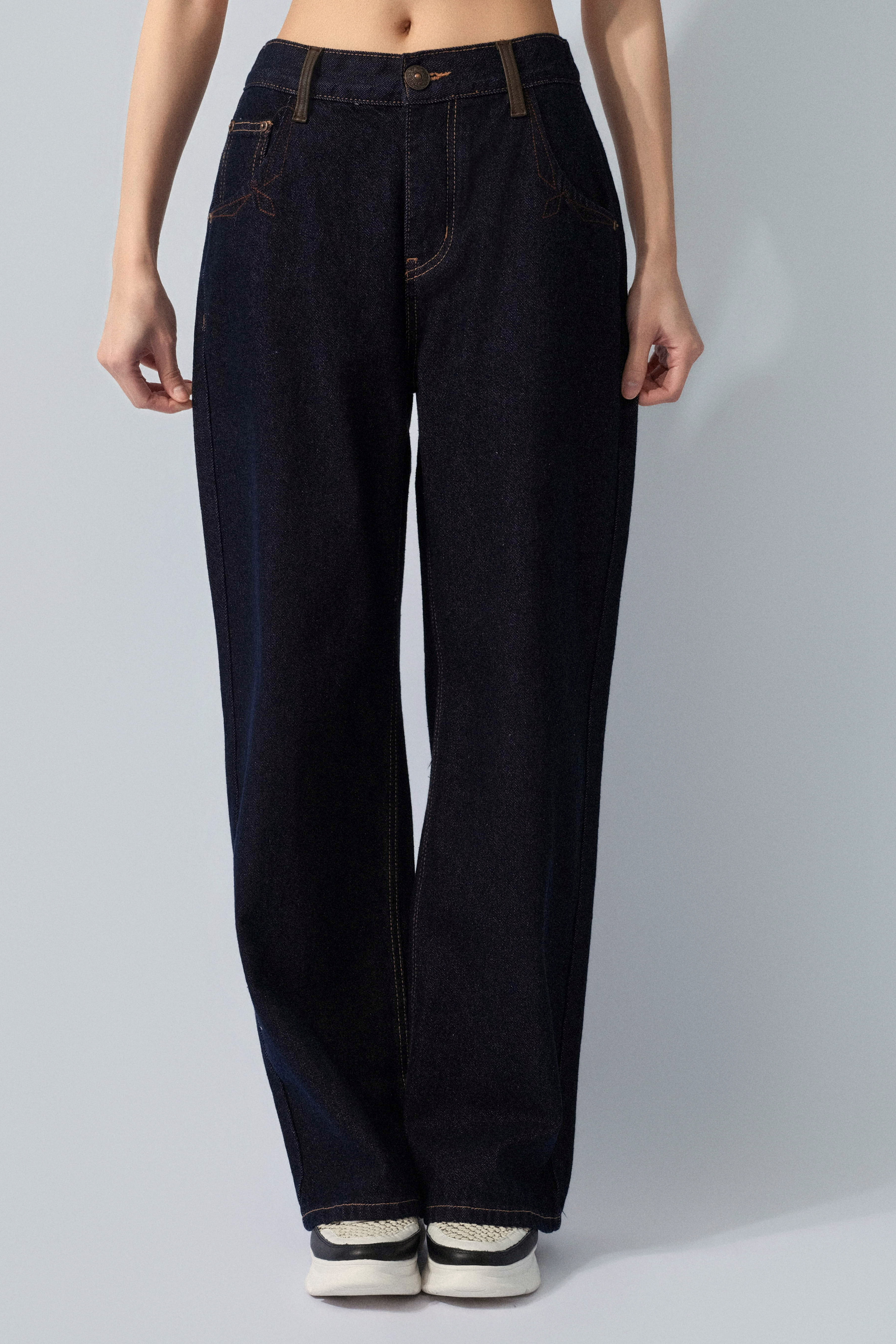 民族車花邊原色牛仔褲 (預購產品）