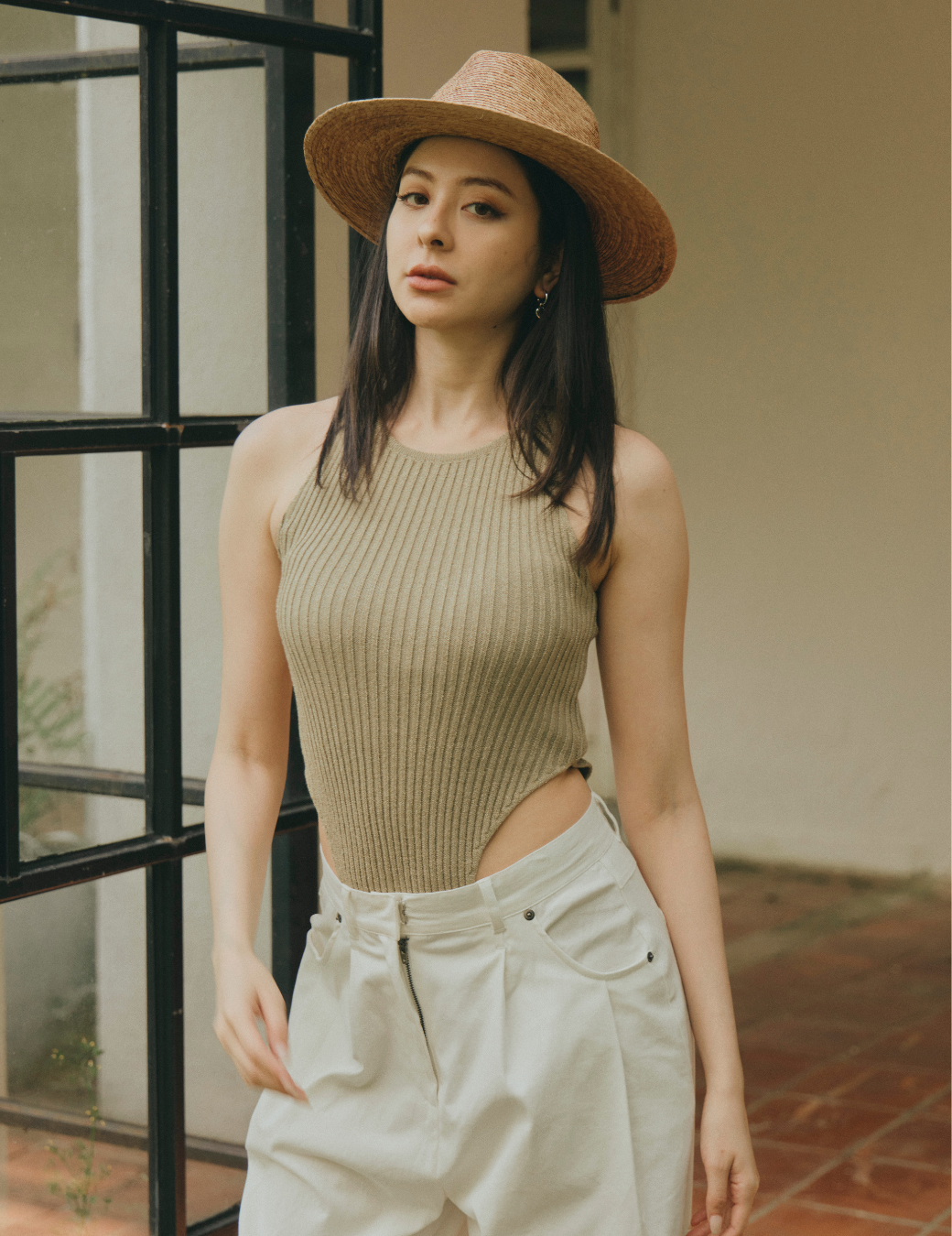 削肩Bodysuit 針織上衣（卡其/3尺寸）