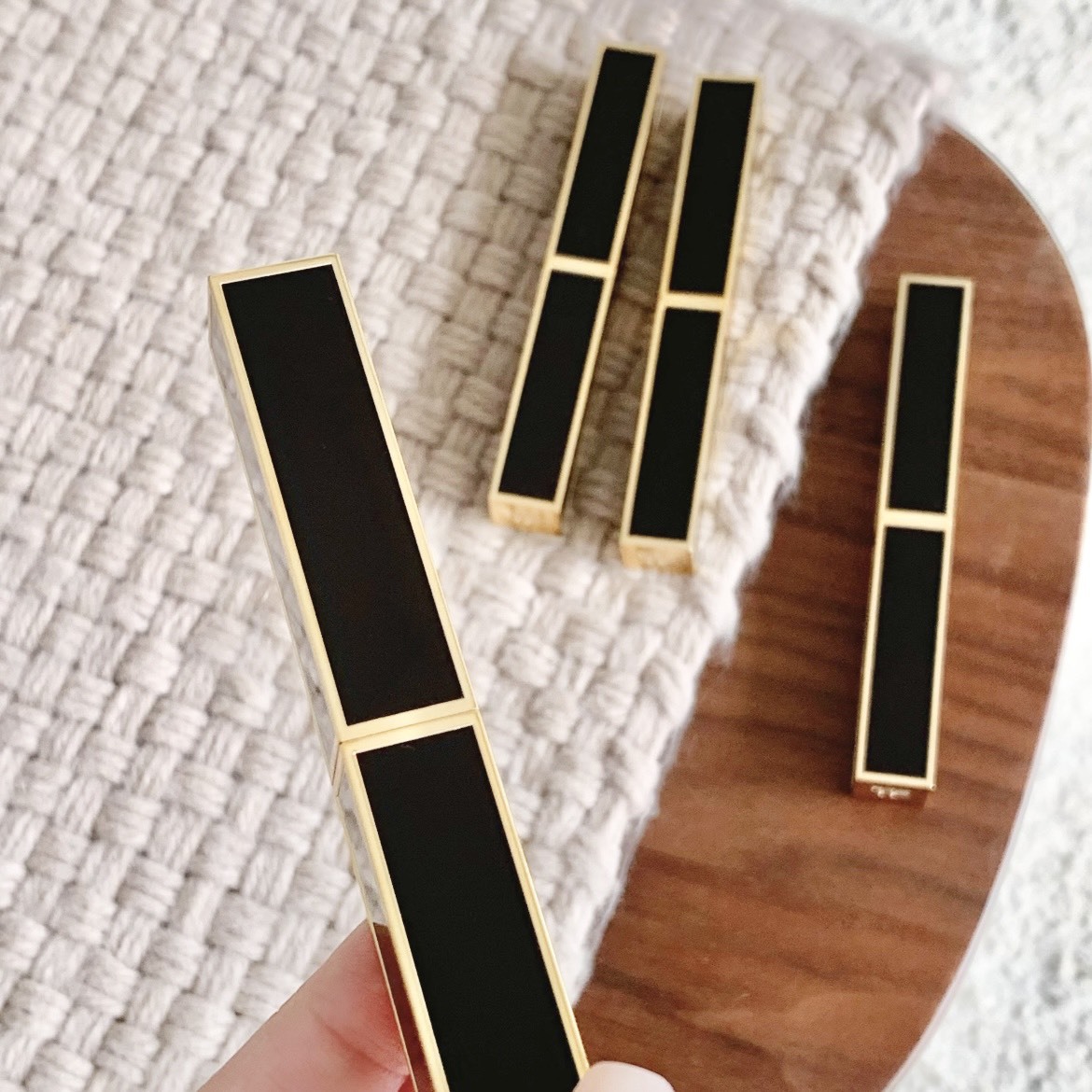 TOM FORD 超模黑跟緞光唇膏 0.9g