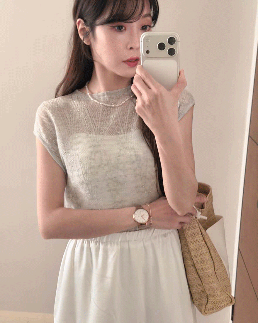 LINA LINA亮眼質感燙鑽菱格織紋針織上衣-貴氣灰