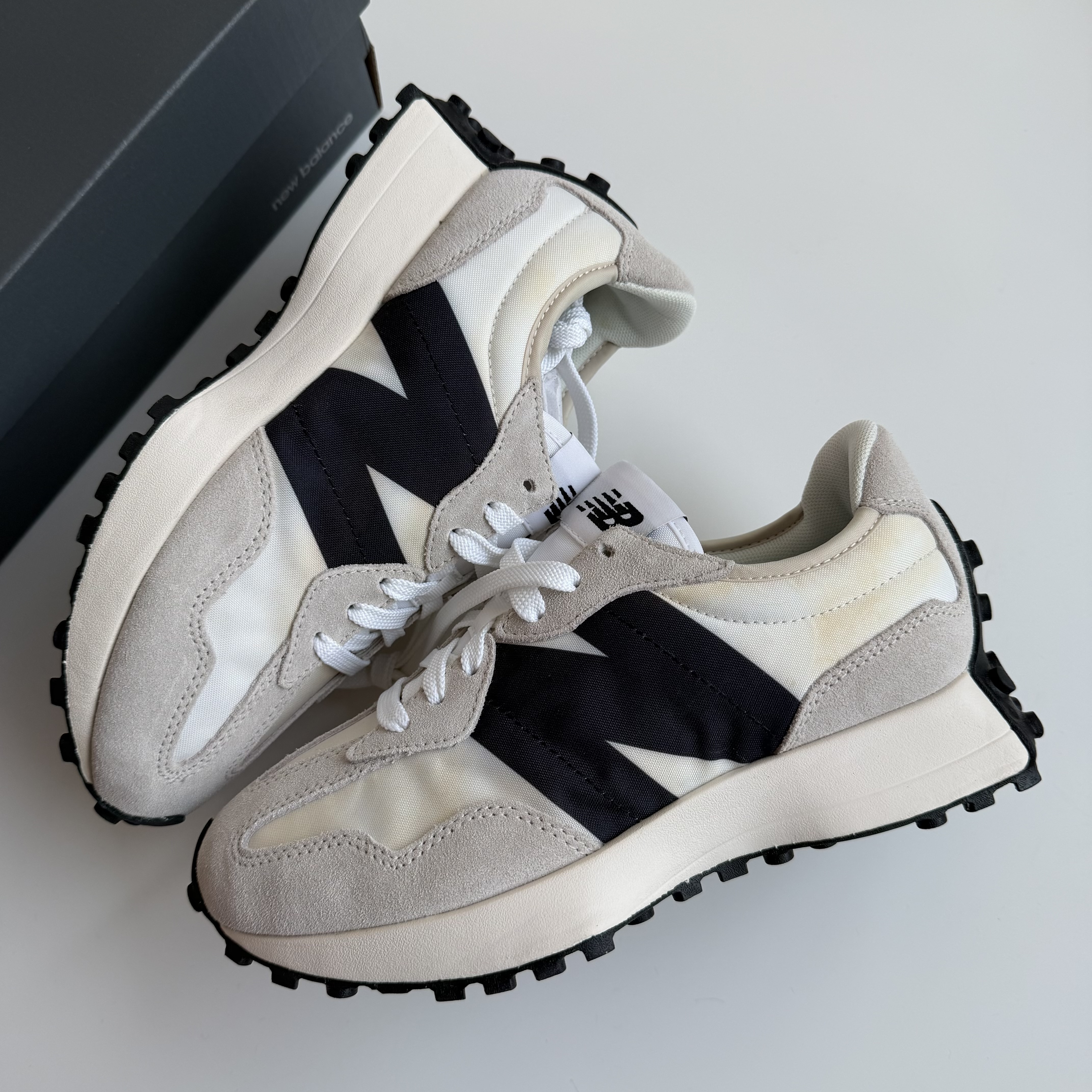 庫存出清，售出不退換┃new balance 327 海鹽 MS327FE