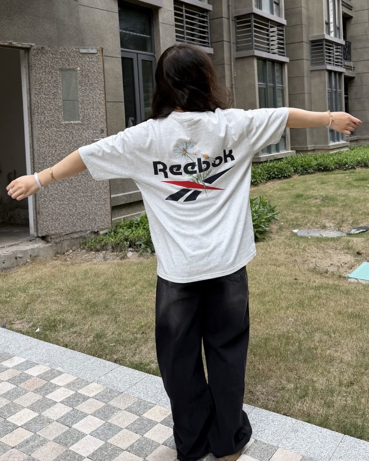 『代購商品』Reebok 學院風 小雛菊 重磅短踢 26SRMH93M