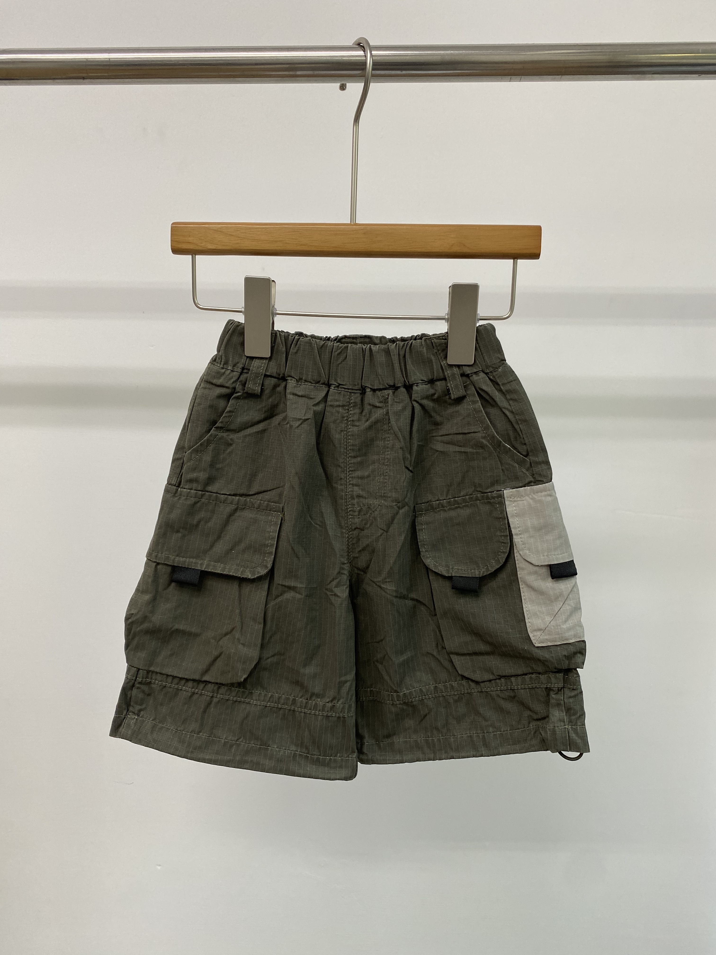 A04933拼色暗格工裝短褲