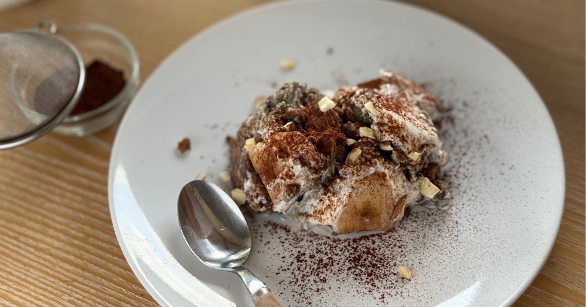 隔夜燕麥杯作法1 - 提拉米蘇風味  (以無糖優格取代馬斯卡彭起司)