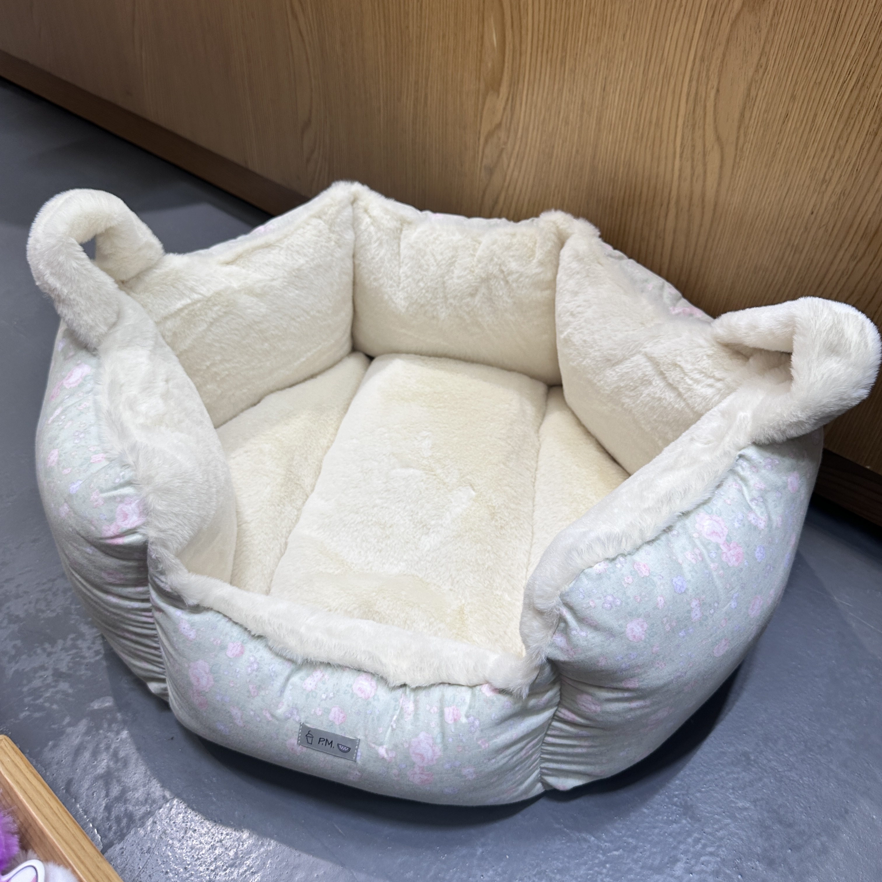 PETMAN 玫瑰花瓣窝
