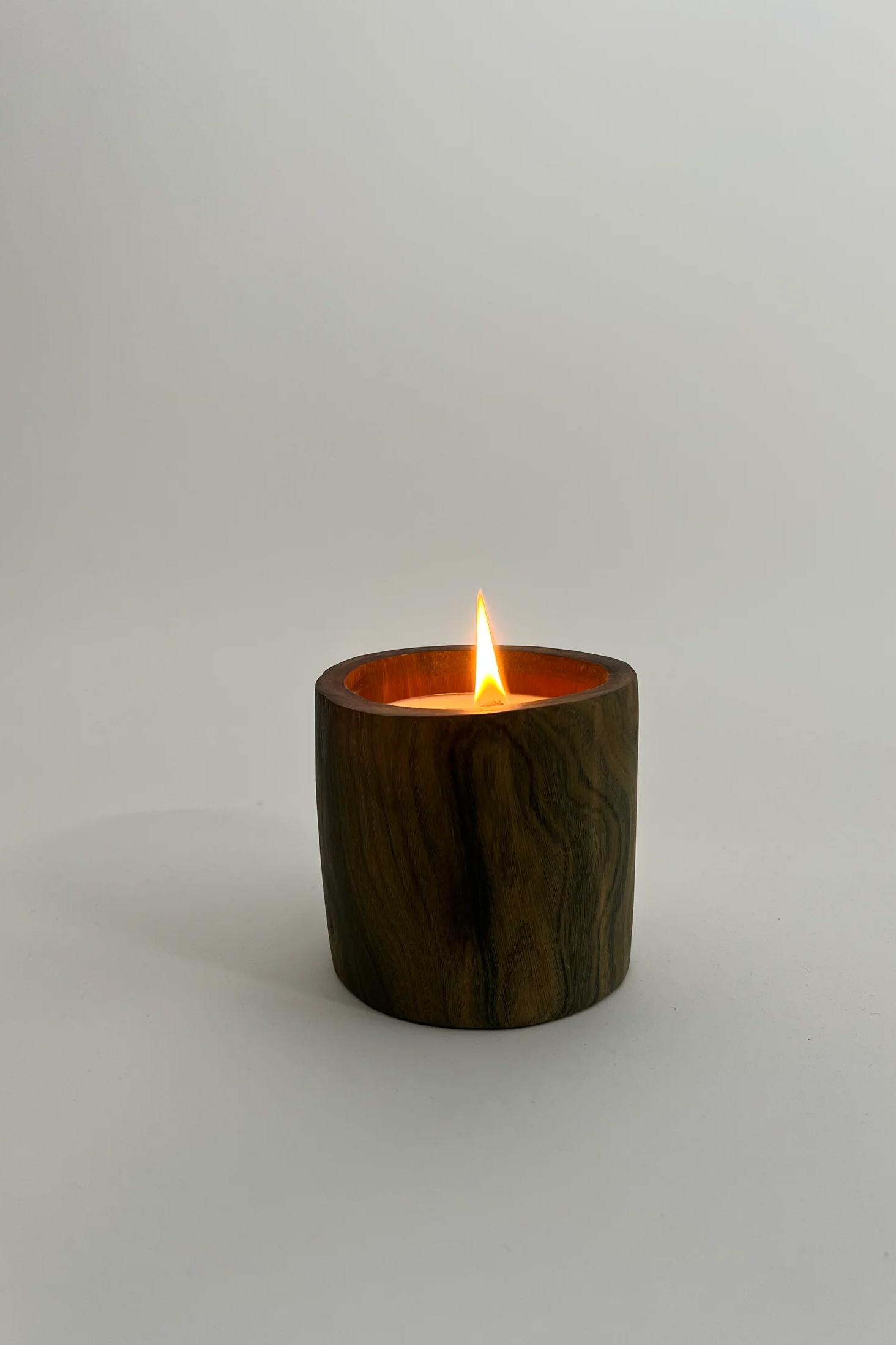 seya. PALO SANTO HAND MADE CANDLE - BIG 17.5CM ⌀