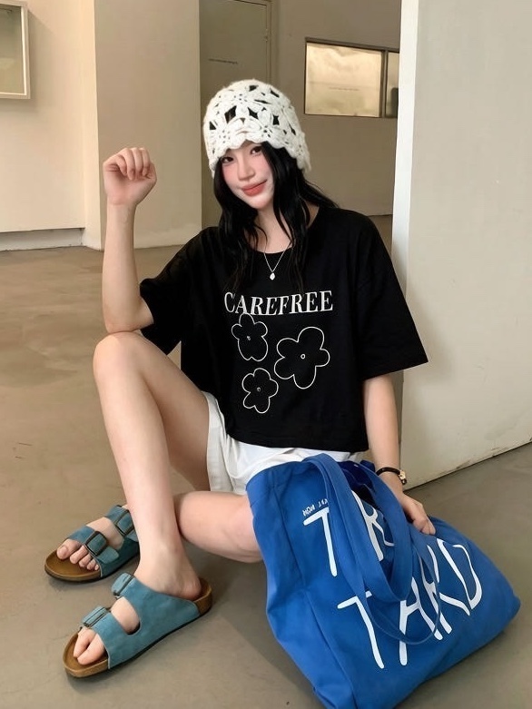 韓系三朵花字母短版上衣