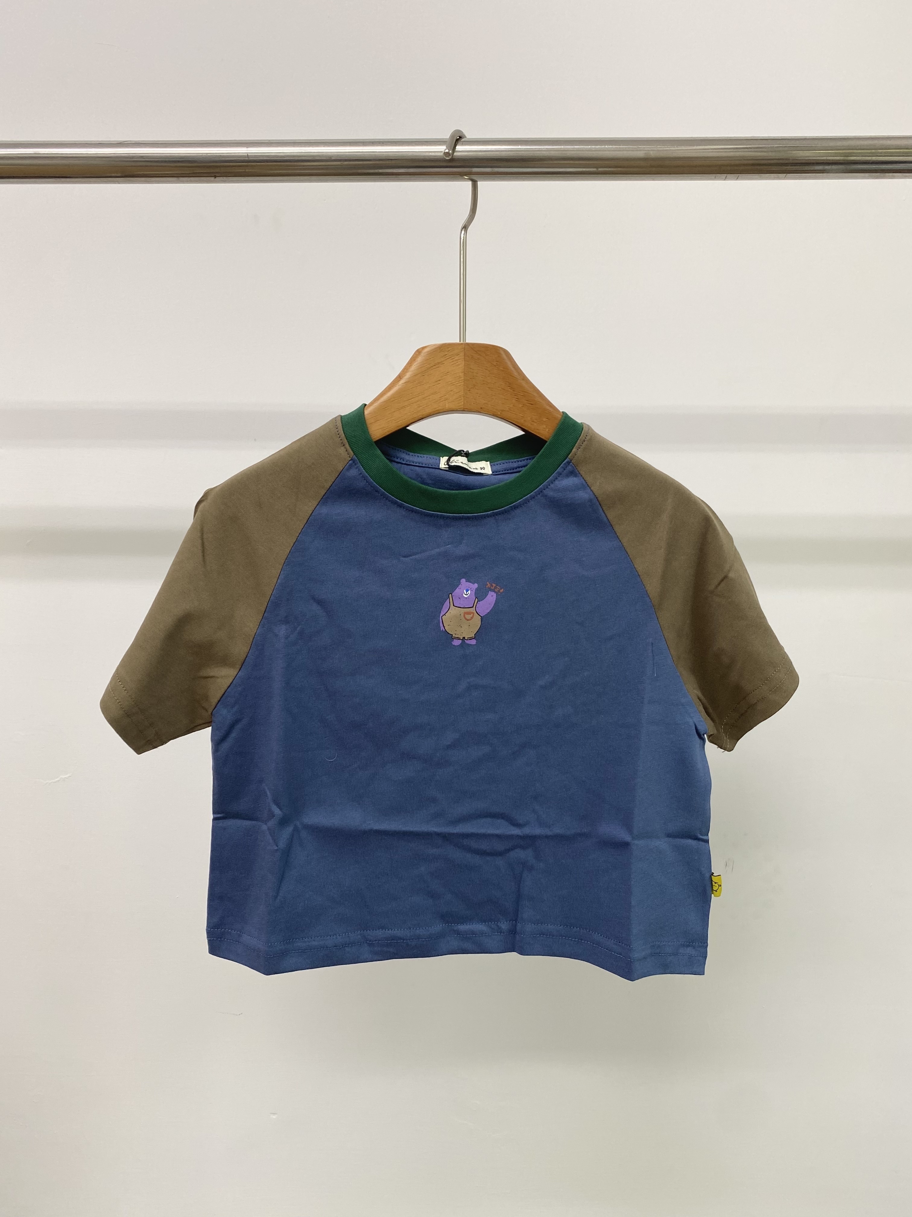 A04935小熊童趣上衣