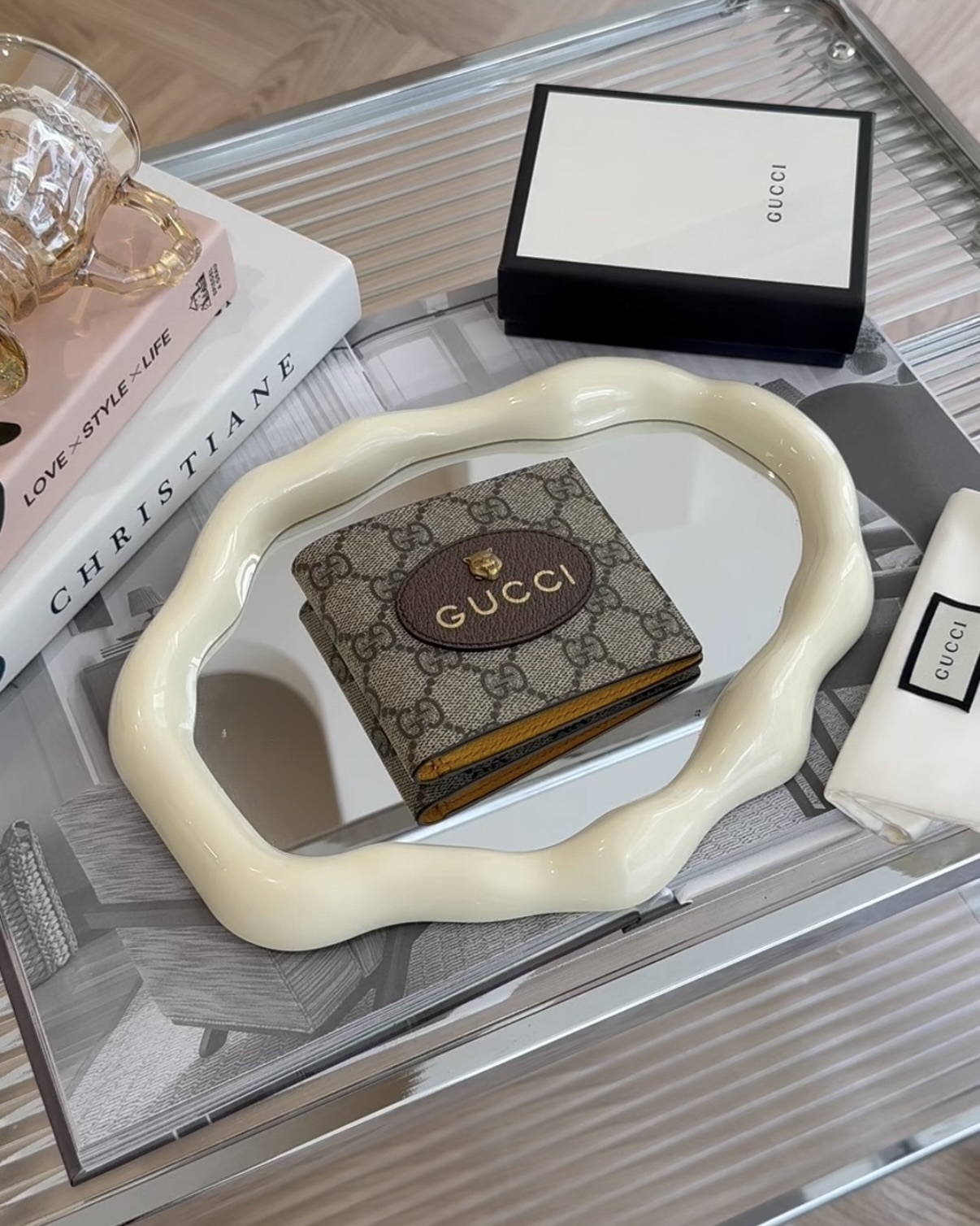 GUCCI｜虎頭內八卡雙折短夾 老花