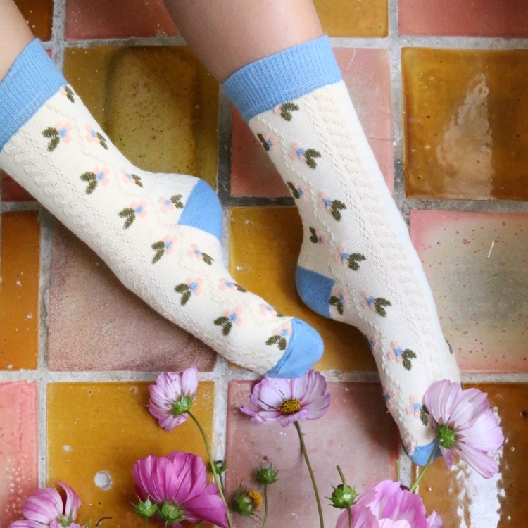 BONJOUR DIARY 浮雕花襪 Farandole Flower socks - Blue