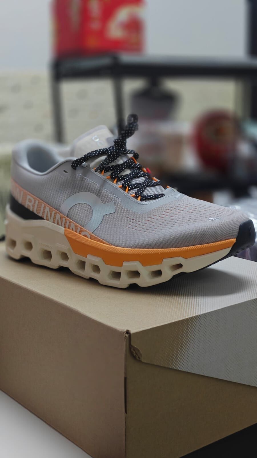 [S] ON CLOUD GLACIER/TANGERINE CLOUDMONSTER, SOC10 (SOC10)