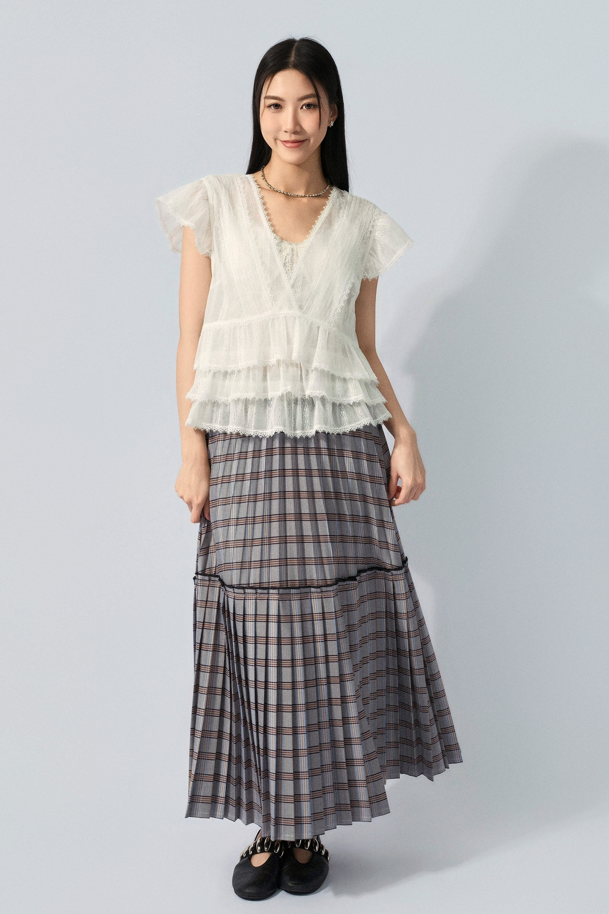 大領蕾絲間網紗上衣 (預購產品）