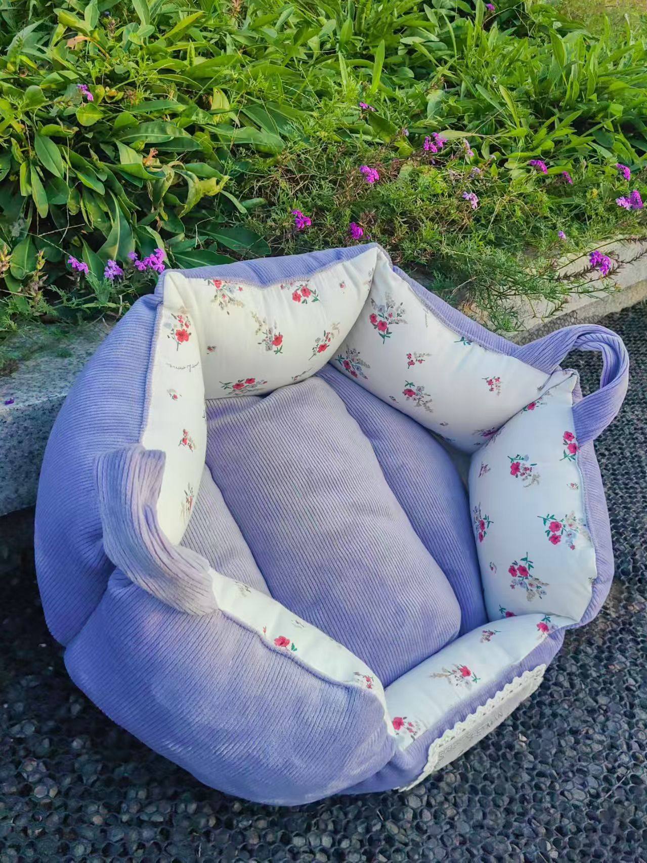 PETMAN 茶歇花瓣窝