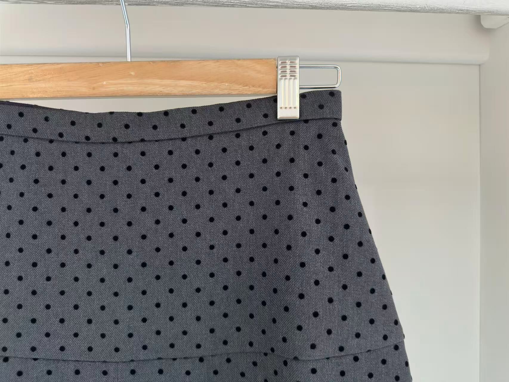 HIGH WAISTED POLKA DOT SHORT SKIRT