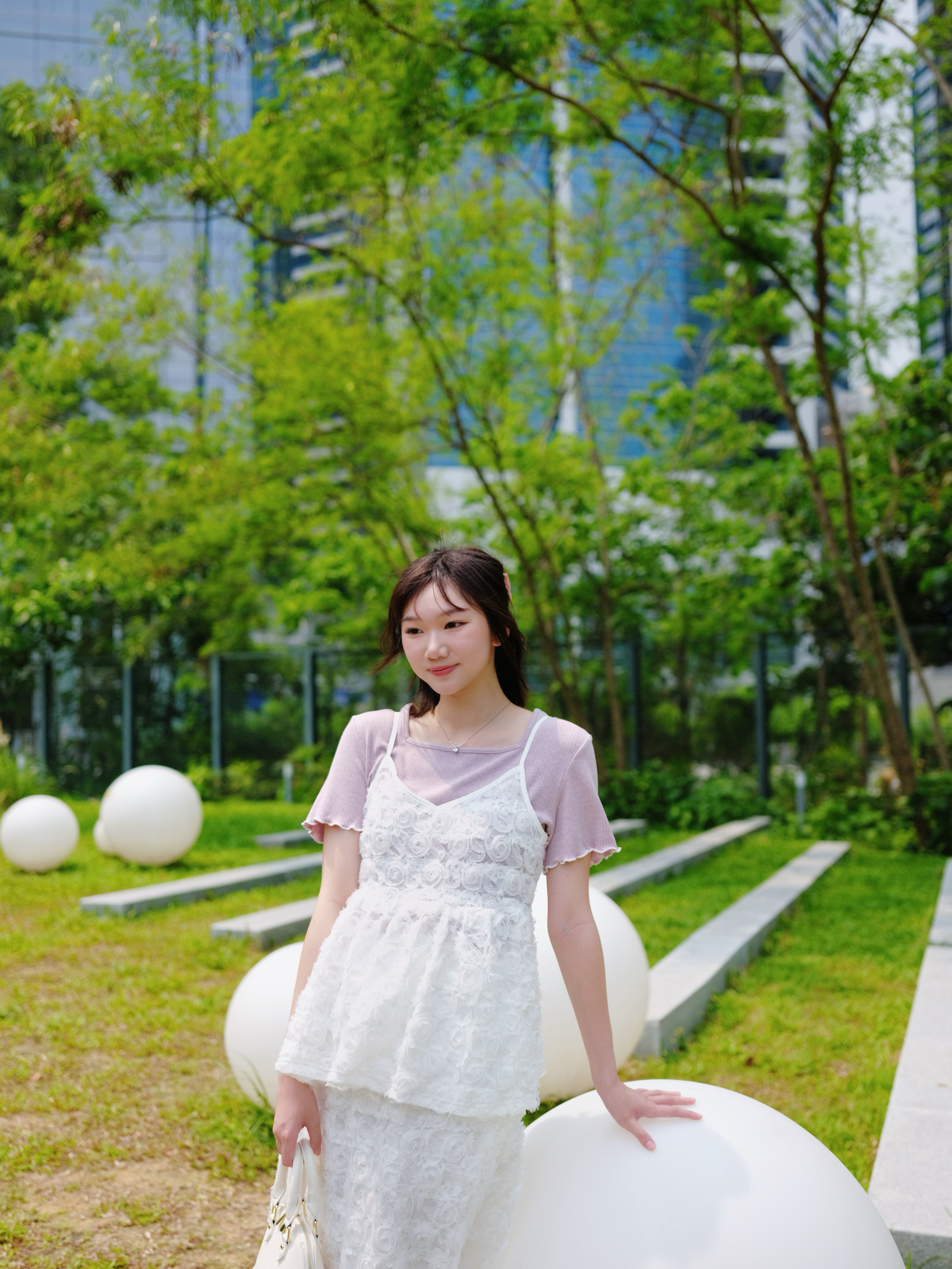 兩色 / 玫瑰網紗後綁繩馬甲 / Rosette Mesh Tie-Back Cami Top