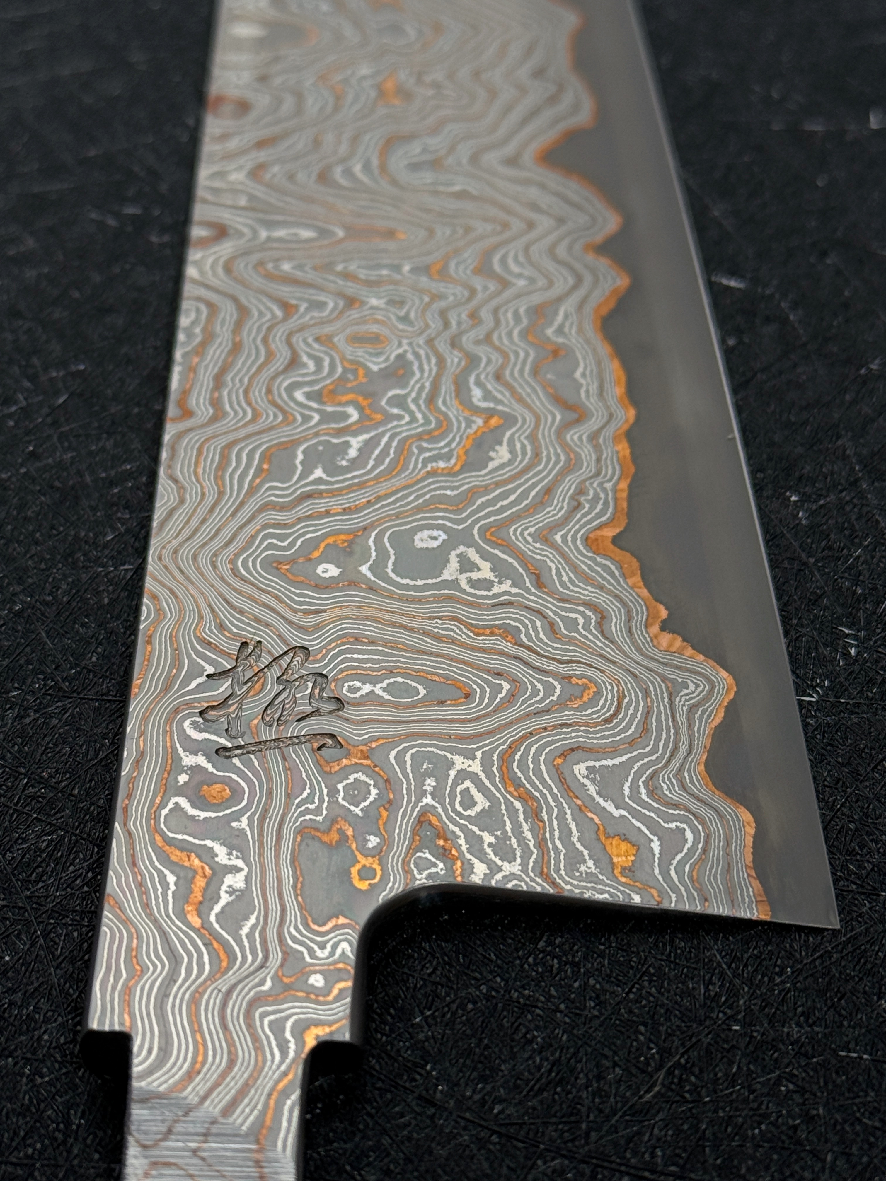 極銳 丹霞 Apex Ultra 牛刀