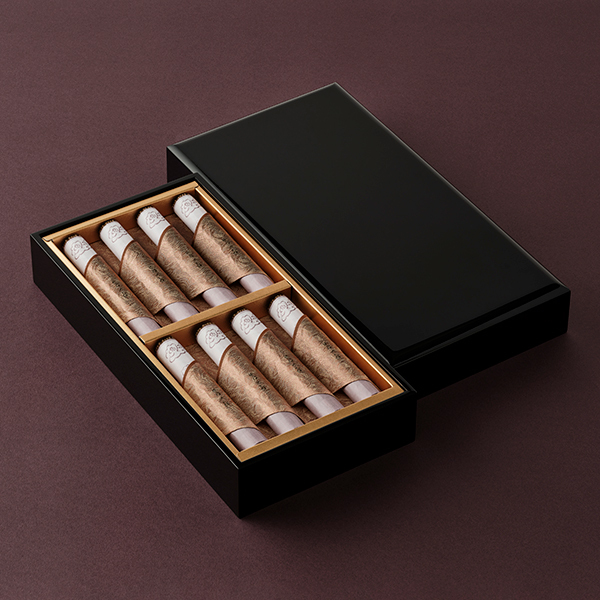 [日本香堂] 線香　伽羅大観　塗箱短8入