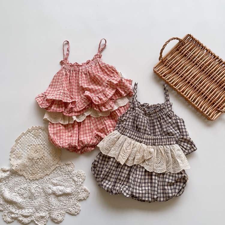 細肩帶格子花邊套裝