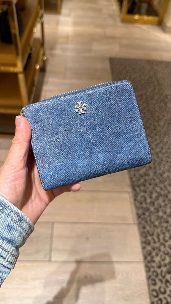 YO022 Tory Burch 牛仔布短銀包
