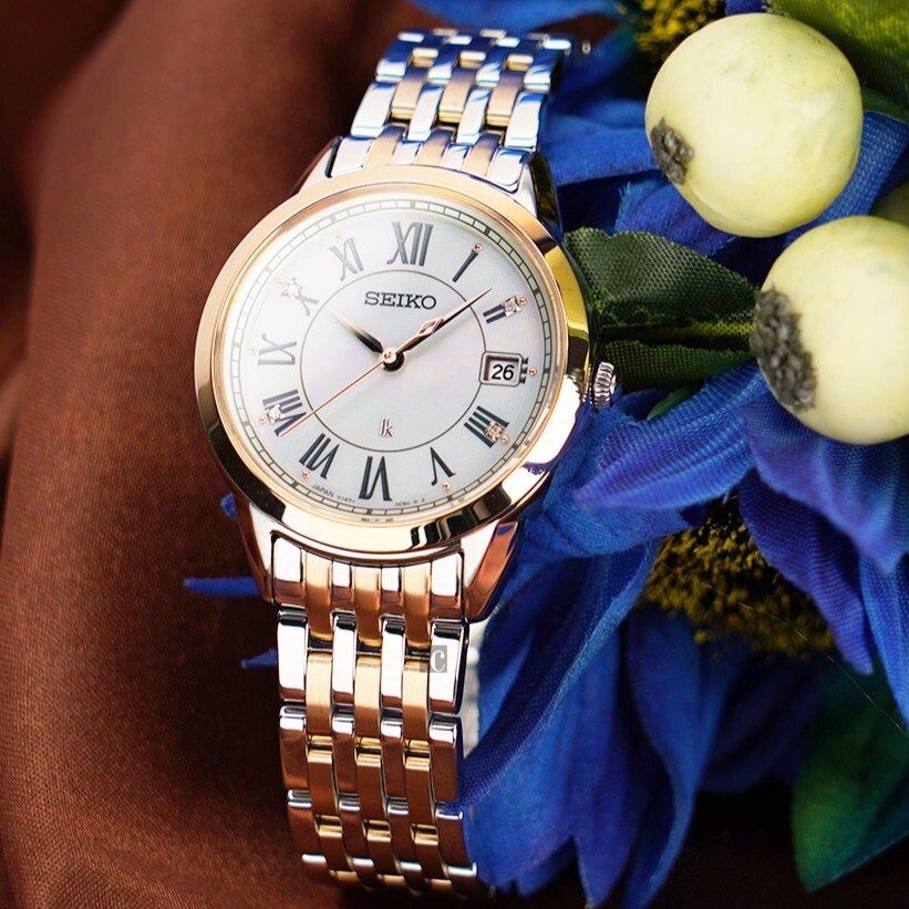 預購款【SEIKO Lukia 精工】Lukia 現代女性 自信 閃耀 太陽能  玫瑰金 羅馬數字 女錶 SUT394J1