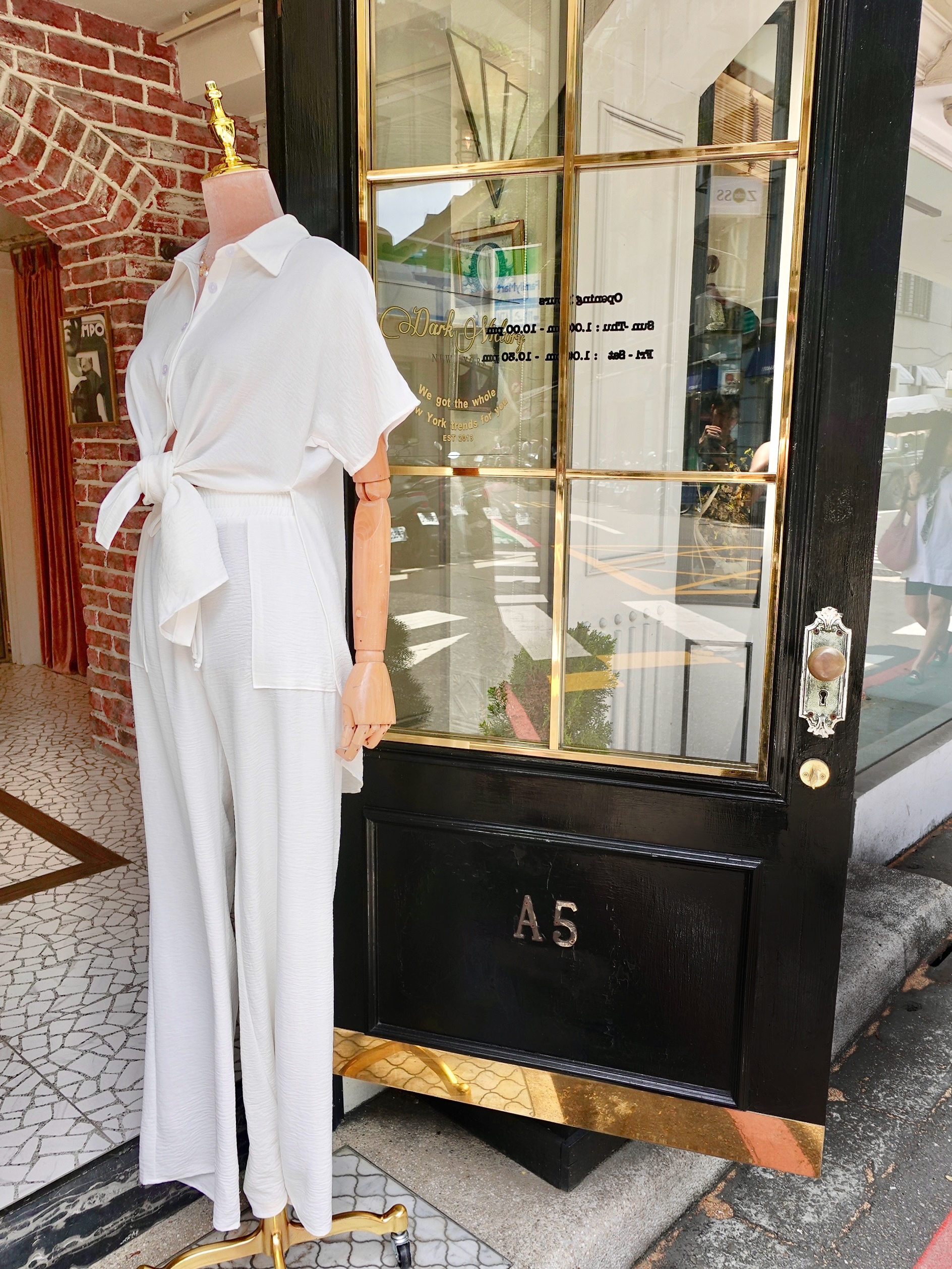 N.Y Sweet白色前短後長綁結襯衫+長寬褲套裝