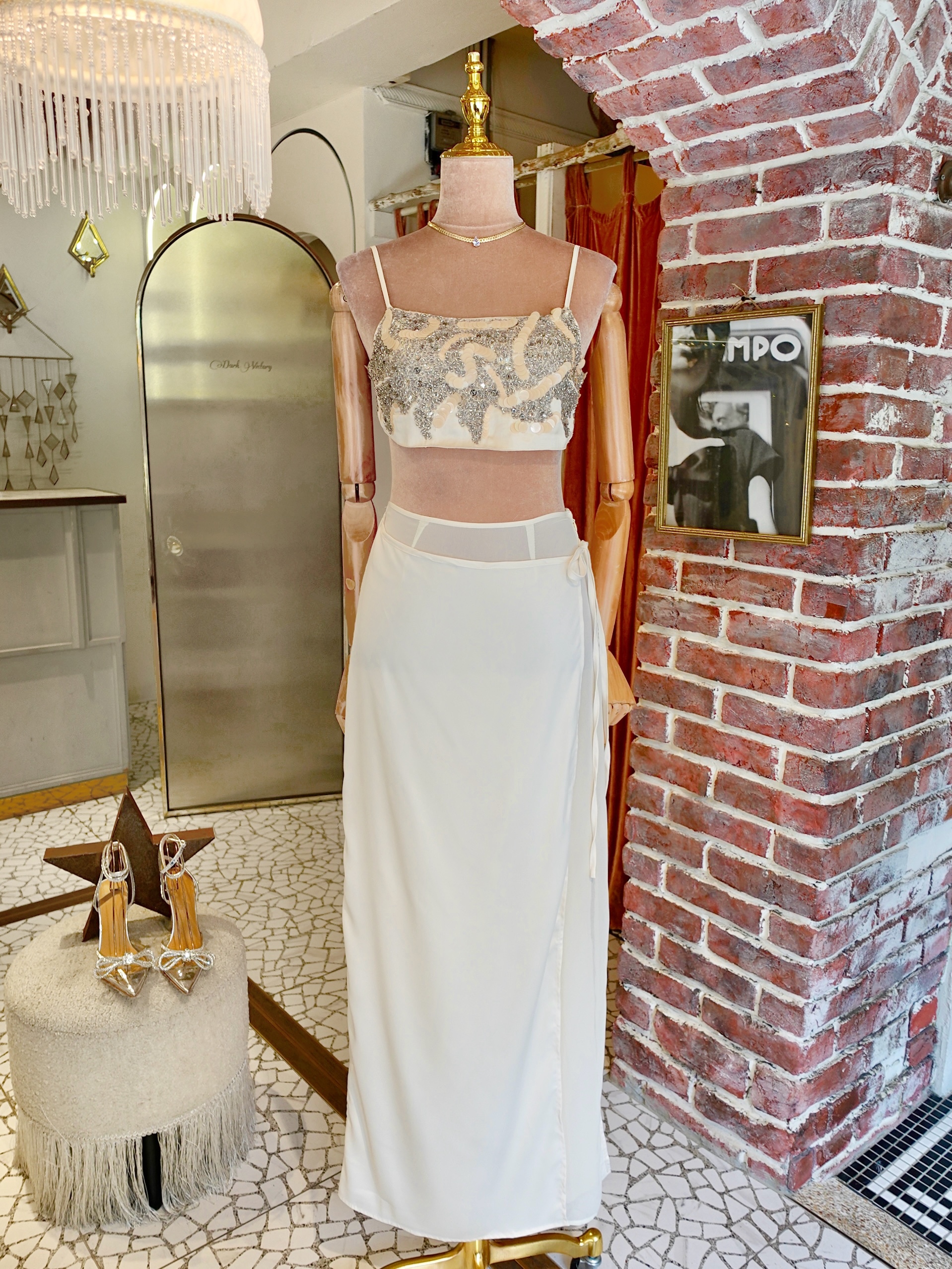 Ivory米白色透紗緞面交叉綁帶開叉長裙