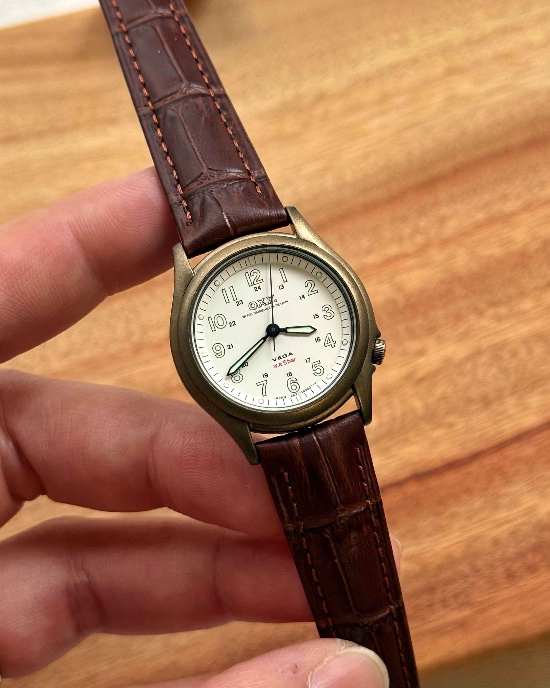 VEGA 1991 Vintage Watch V0028