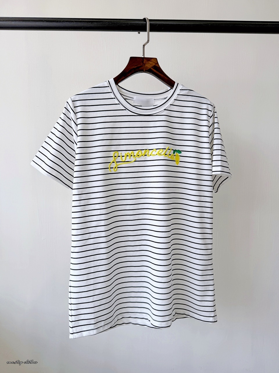 正韓檸檬刺繡橫條字母T