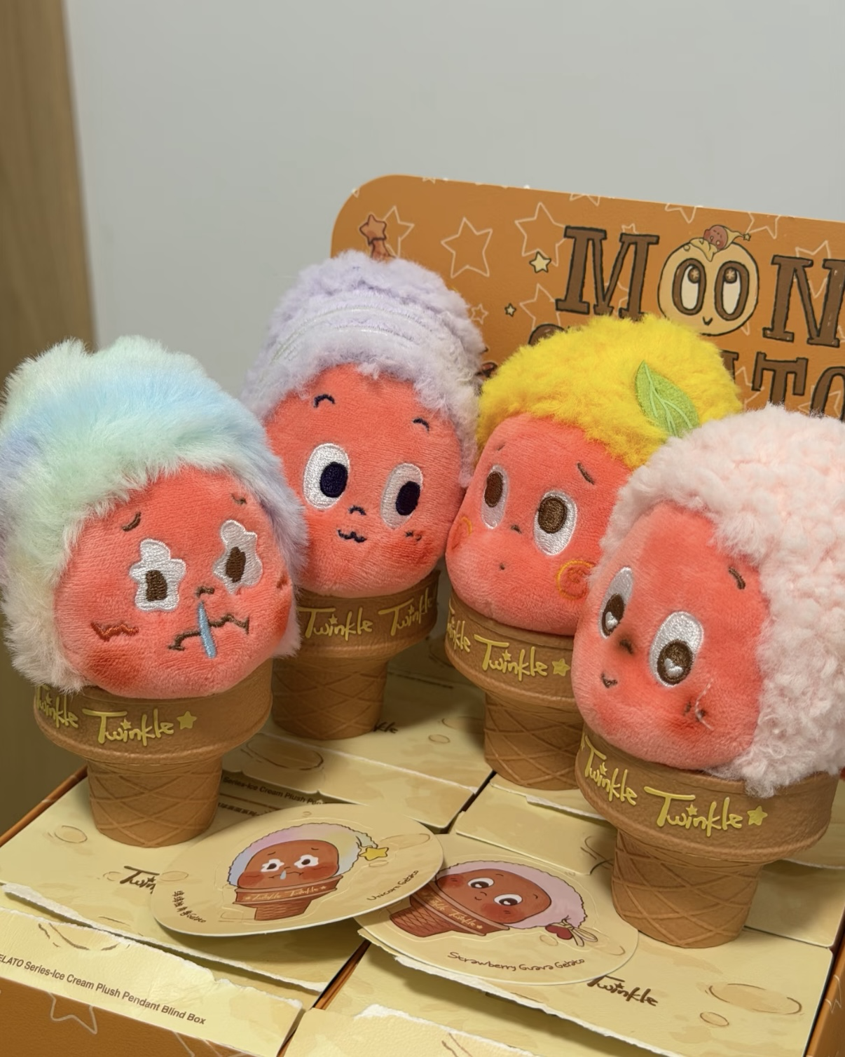 <官方正版>POPMART 泡泡瑪特 星星人 歡迎來到月球表面系列 冰淇淋造型盲盒 毛絨 吊飾 TWINKLE TWINKLE
