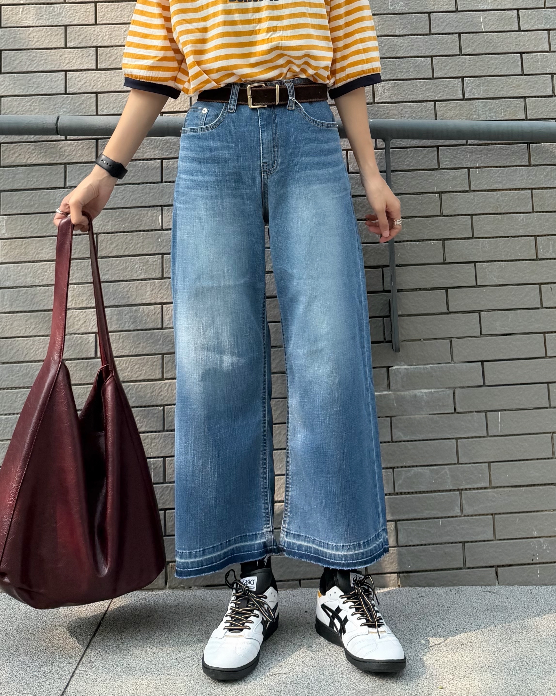 4月新品♥ Cool Fabric內橡筋腰直腳牛仔褲