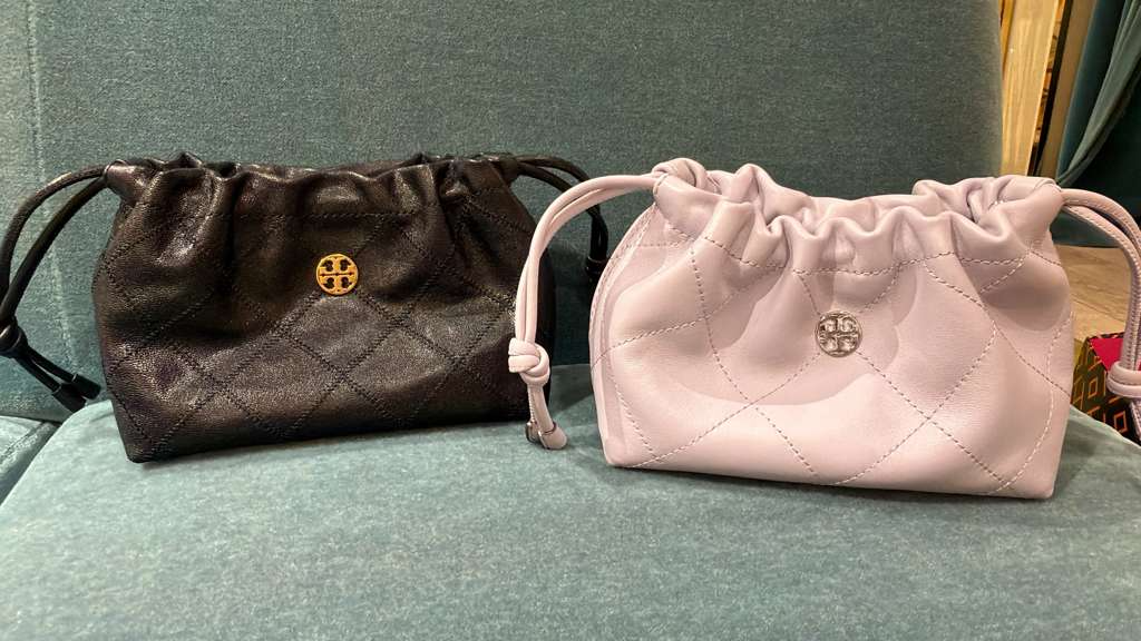 YO035 Tory Burch Willa 菱格紋抽繩雲朵包 20x12cm