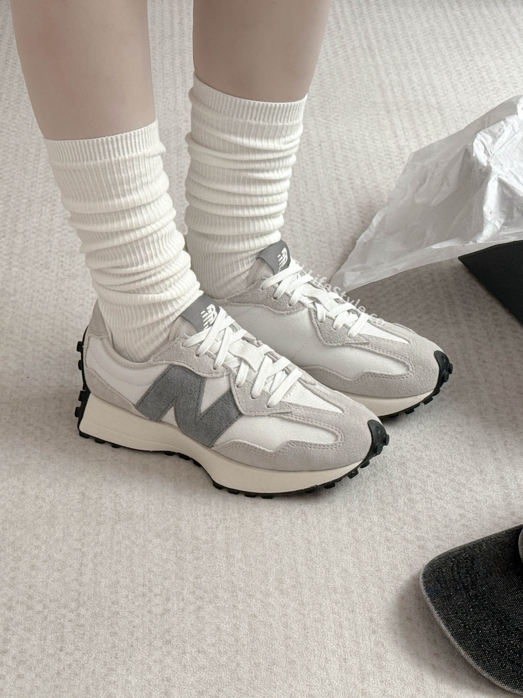 NEW BALANCE 327 NB 327 芝麻牛奶 灰白 灰色 淺灰 男女鞋 MS327WE / 調貨