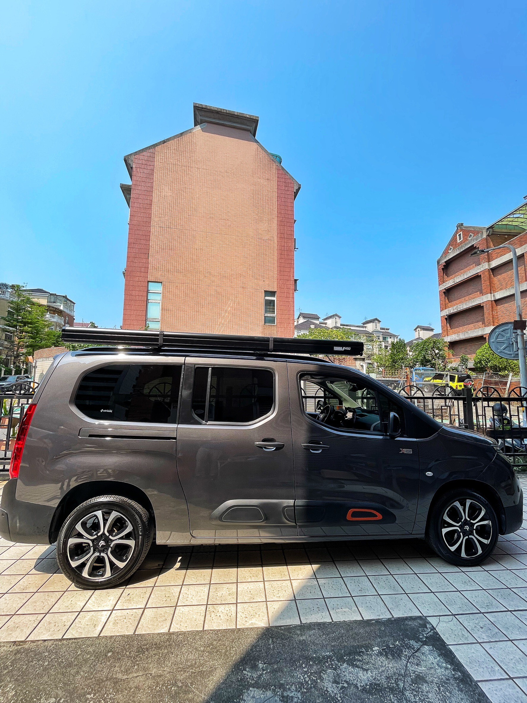 車邊帳 FIAMMA F45S 260 BERLINGO 布丁狗 (露營 野營 衝浪 車泊 車宿)