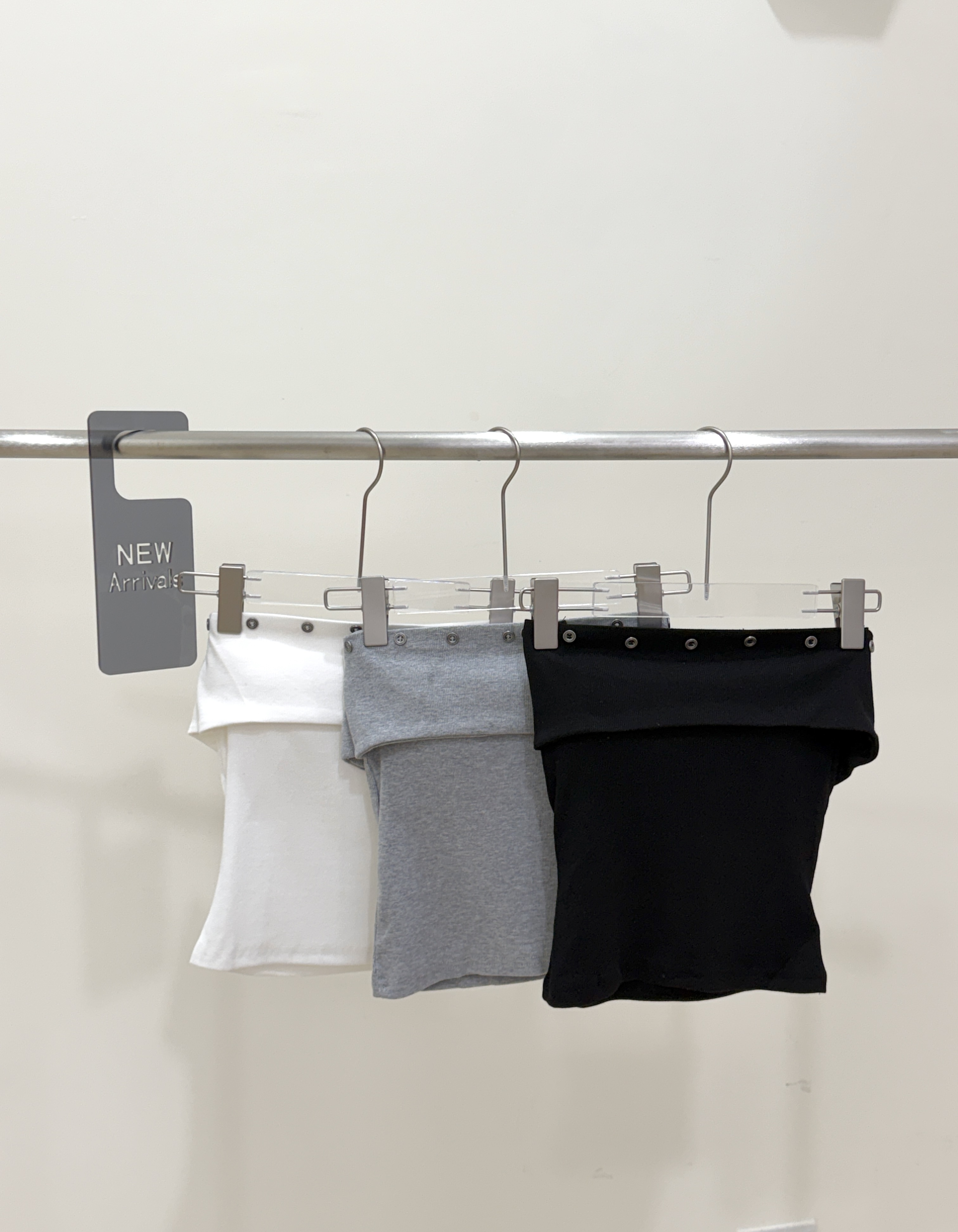 辣妹排釦平口上衣