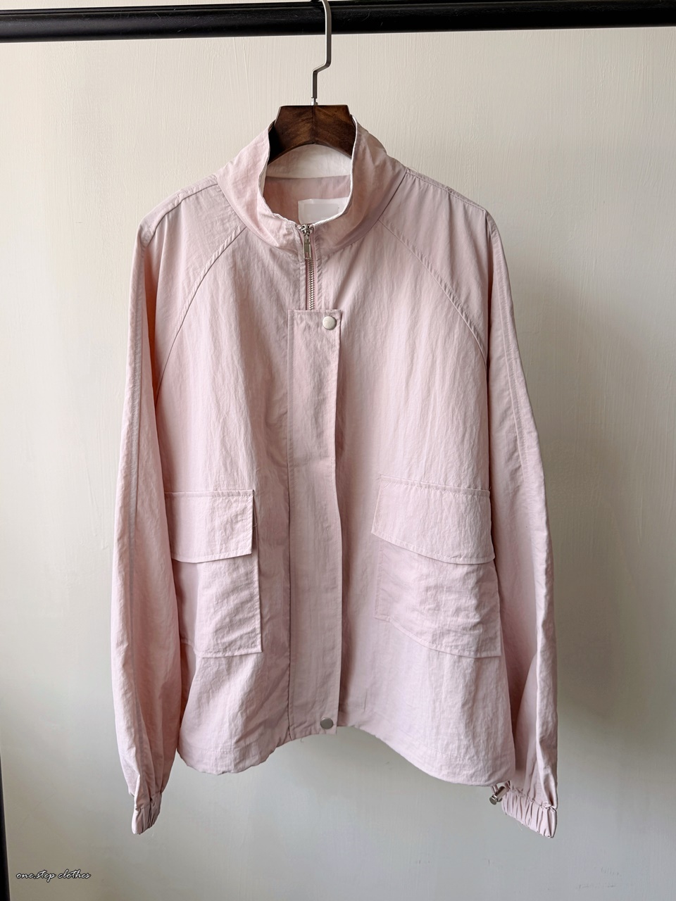 正韓Fly薄款配色立領休閒外 (粉)