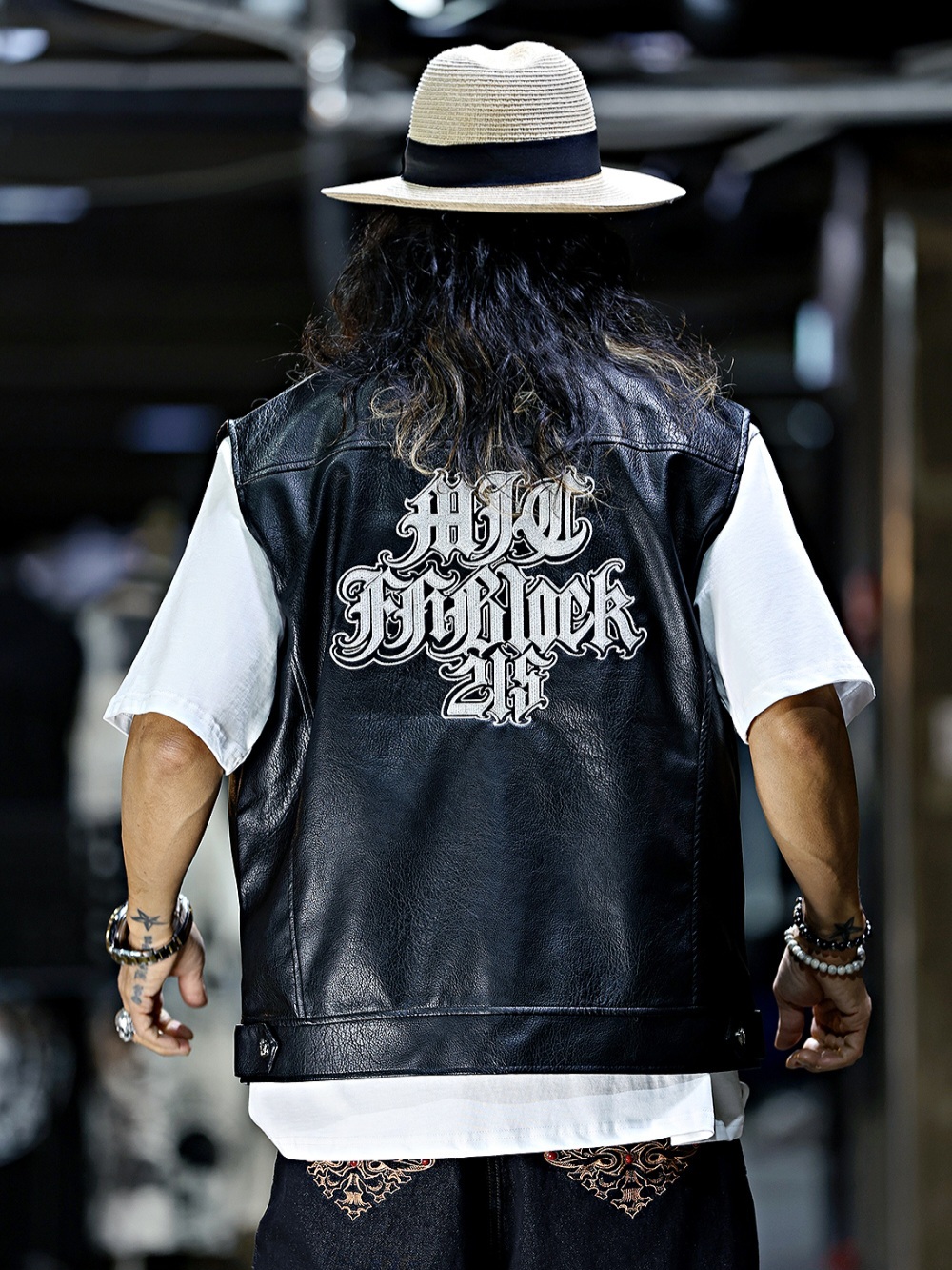 奇卡諾刺繡皮革背心