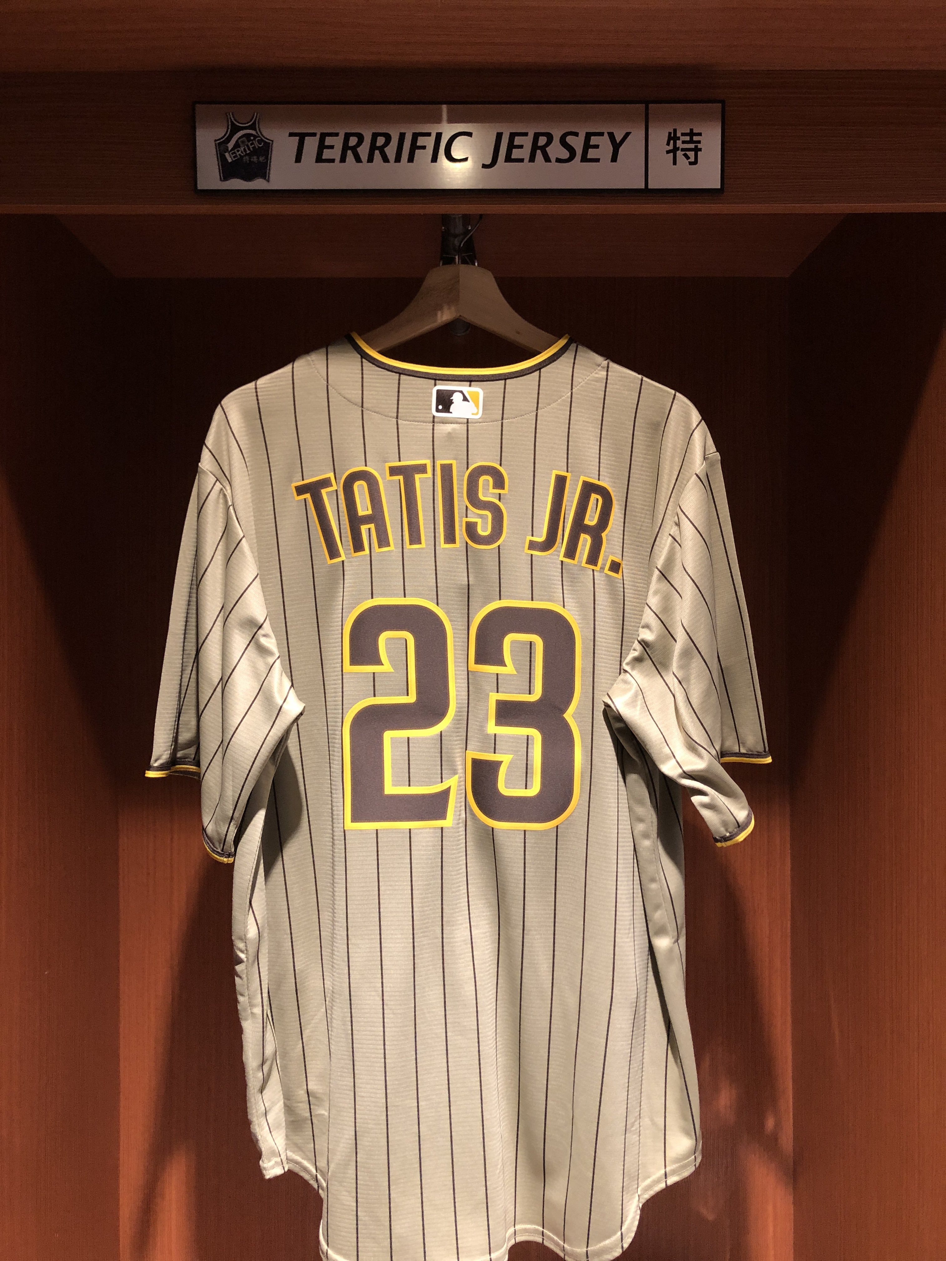 MLB球衣 Fernando Tatis Jr. 聖地牙哥教士沙條紋 Alternate Nike Replica Player Name Jersey 球迷版 熱轉印 全新