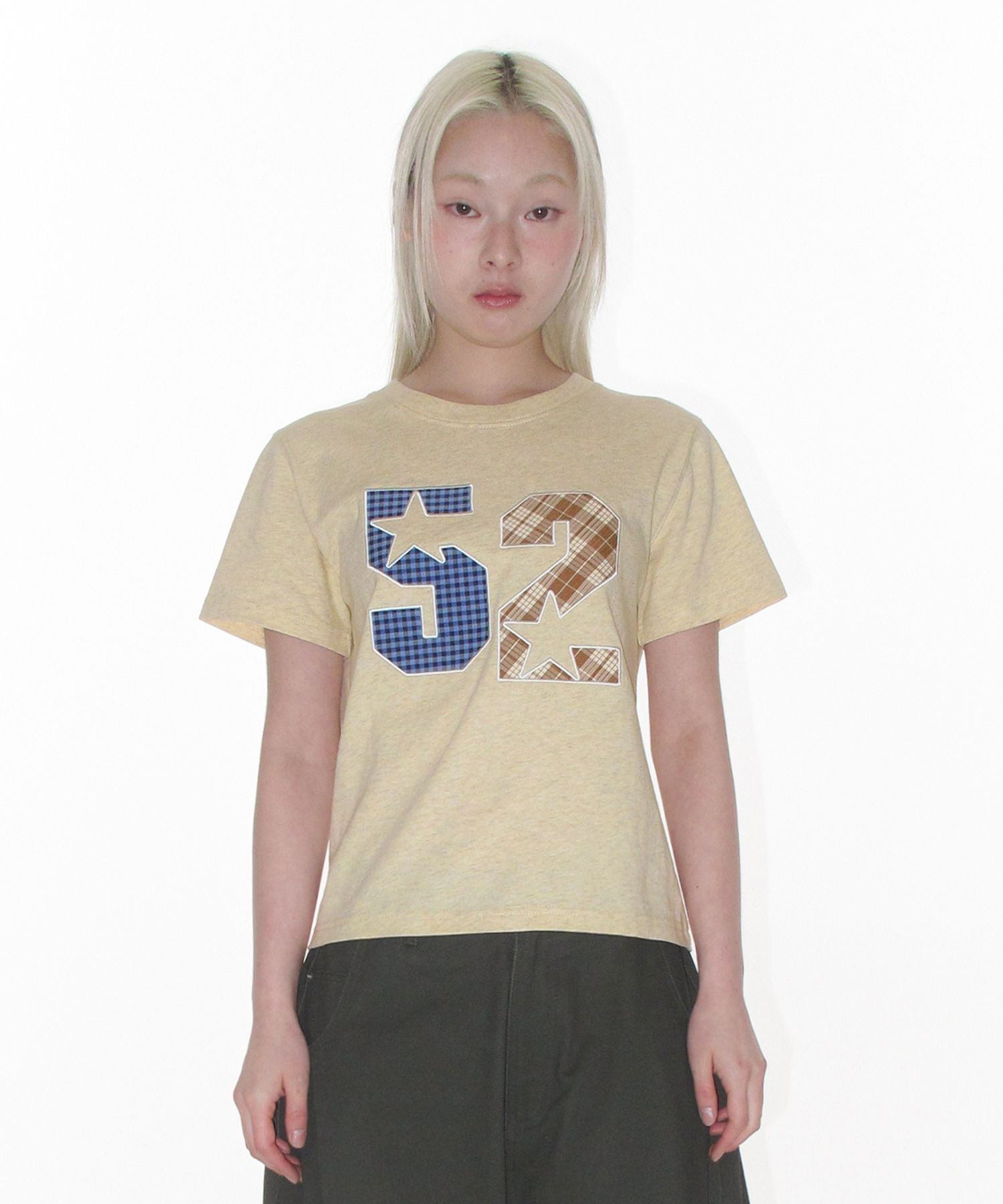 AMES WORLDWIDE 52 貼布繡 T恤 黃色 AM2GMUT512AYE