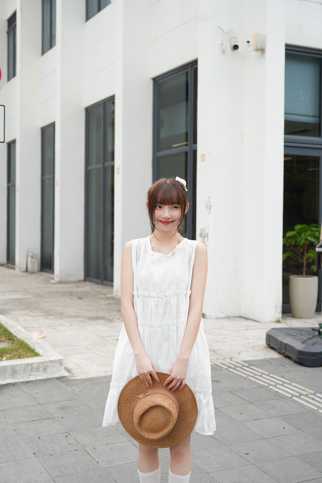 可愛小花Ruffle邊中長背心 · 2色入
